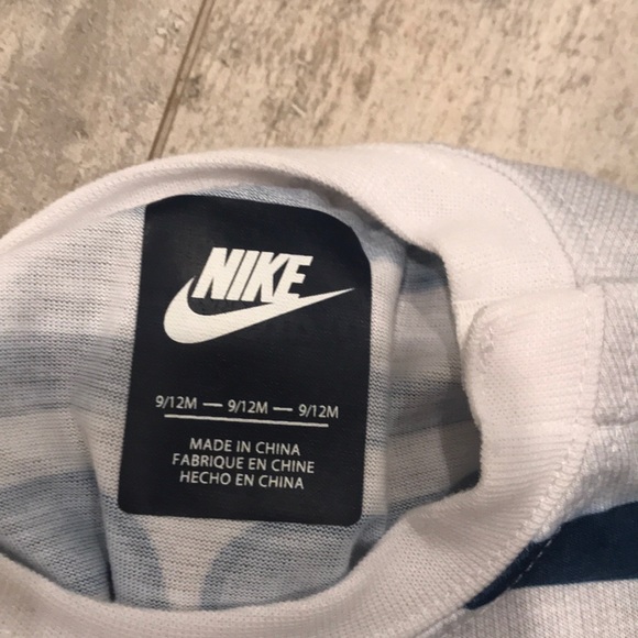 Brand new Nike onesie - Picture 3 of 3